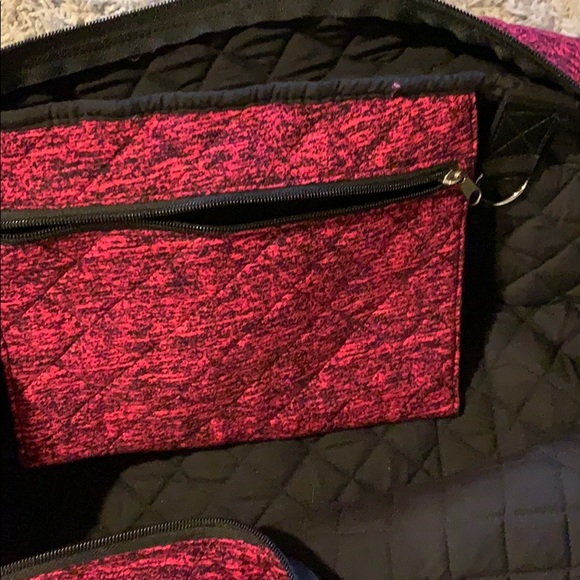 PINK large duffle bag - Picture 4 of 4